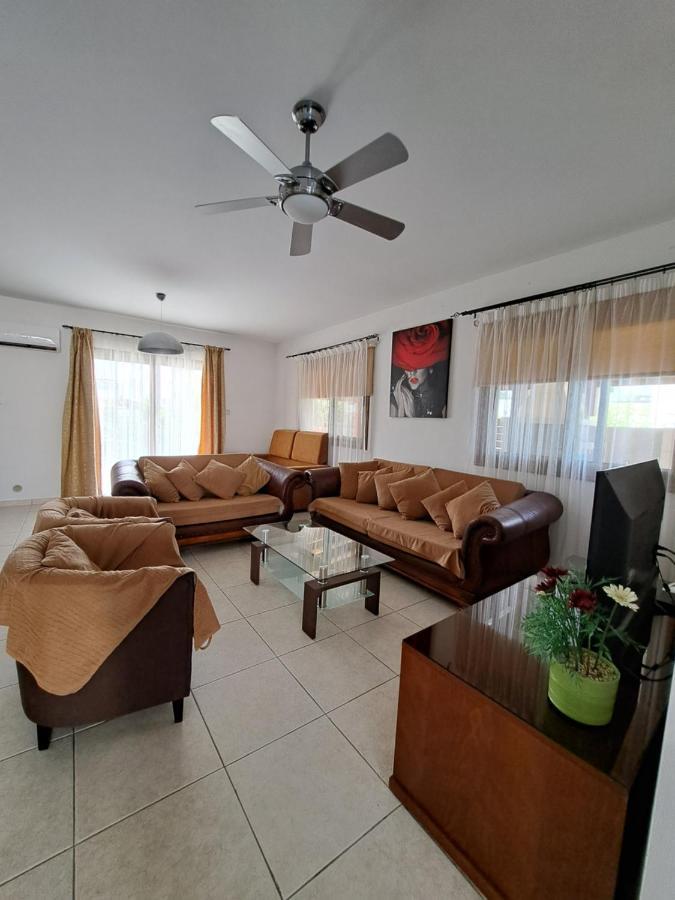 Villa Rina Paphos Exterior photo