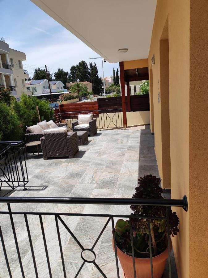 Villa Rina Paphos Exterior photo